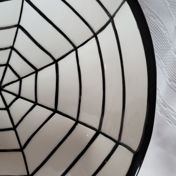 Black and White Spiderweb Bowl - Picture 6 of 7